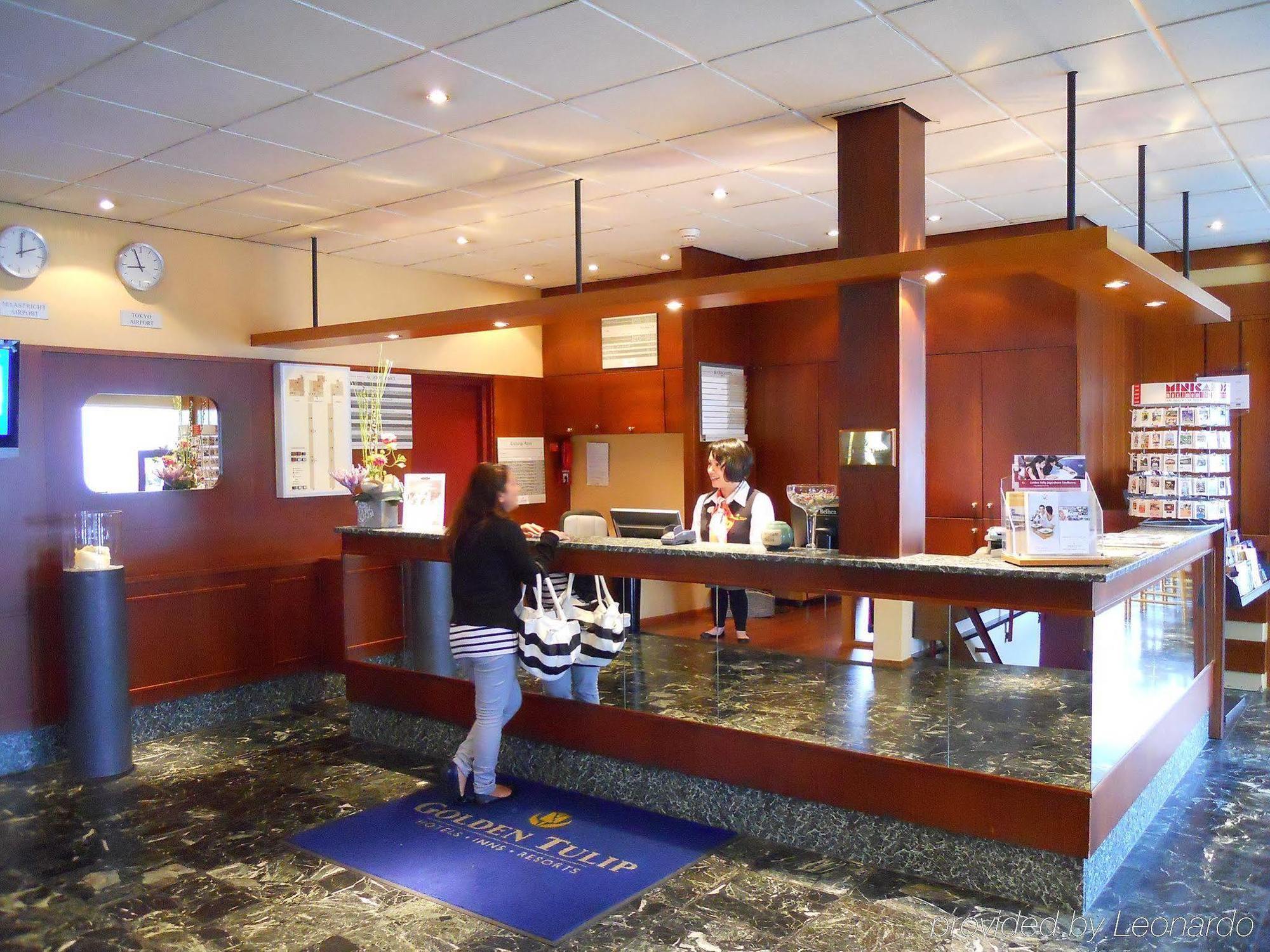 Tulip Inn Maastricht Aachen Airport Beltér fotó